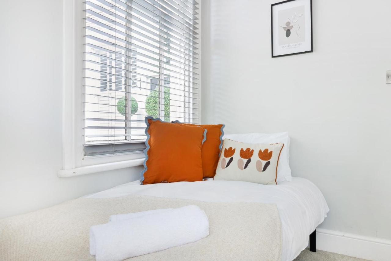 Spacious 2 Bedroom Apartment In Park Estate 诺丁汉 外观 照片